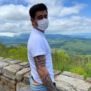 Meet your Posher, Luis